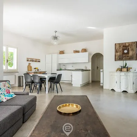 Virago Villa *